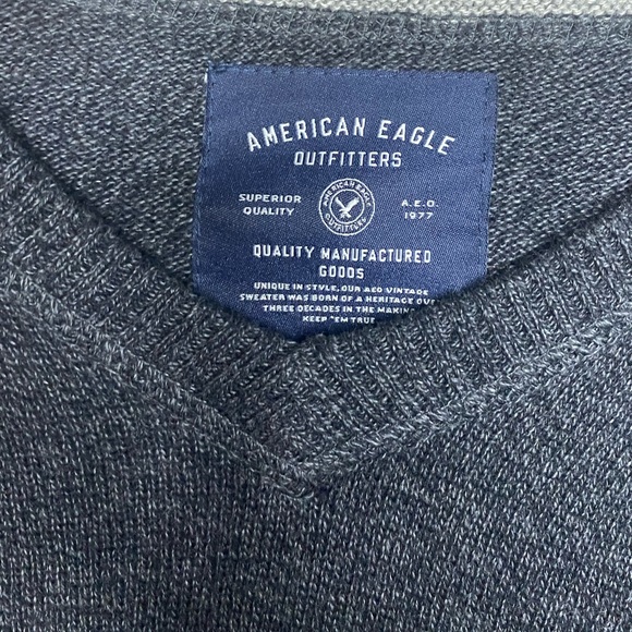 Black American Eagle Small long sleeve Sweater - Picture 4 of 4